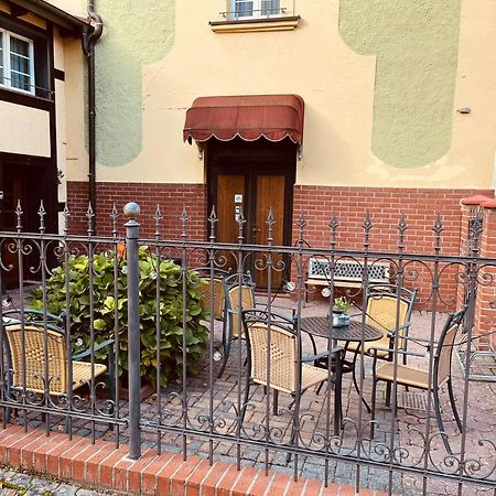 Apartment Gruener Fuerst Mit Sitzecke Im Innenhof & Naehe Park & Erdgeschoss Бад-Мускау Экстерьер фото
