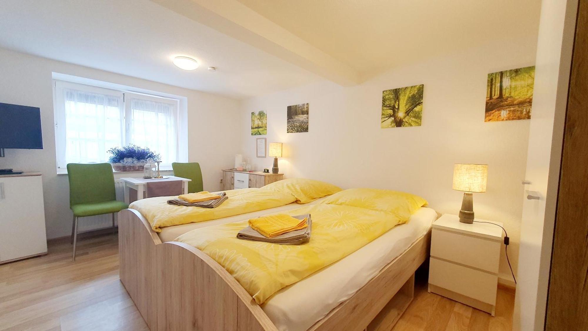 Apartment Gruener Fuerst Mit Sitzecke Im Innenhof & Naehe Park & Erdgeschoss Бад-Мускау Экстерьер фото